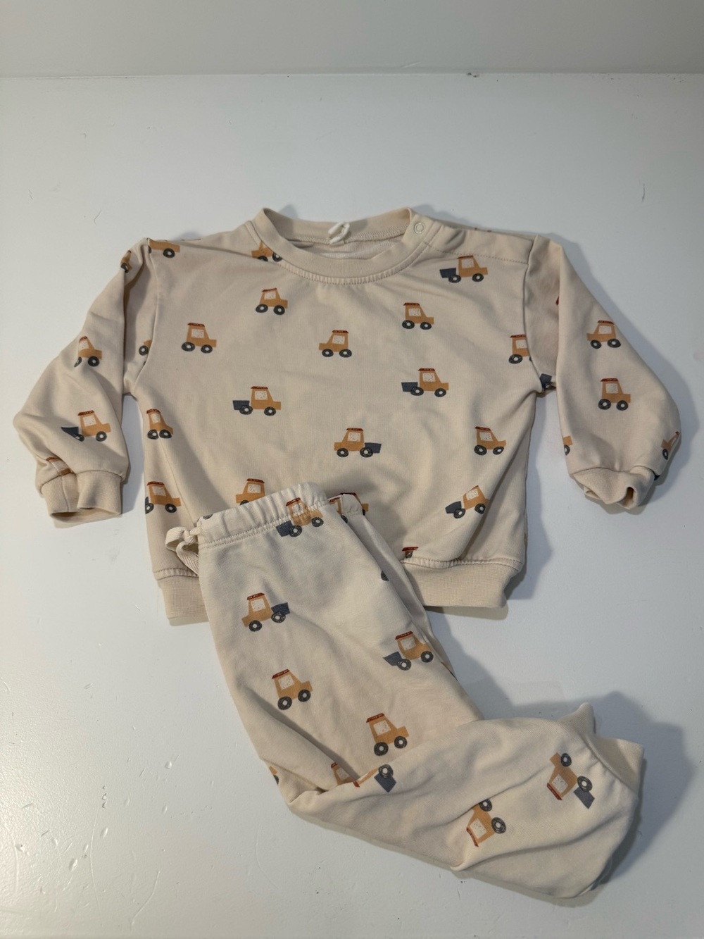 Quincy Mae 6–12M Truck Print Matching Set